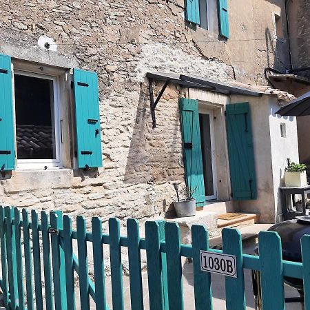 Gite Au Coeur Du Luberon 古尔 外观 照片