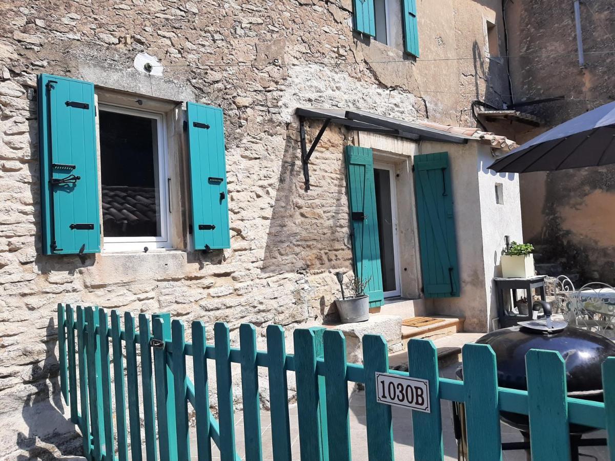 Gite Au Coeur Du Luberon 古尔 外观 照片